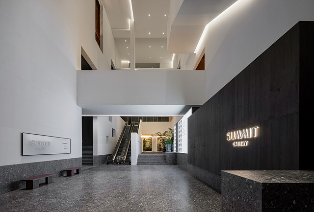 ▲ 대우건설 써밋갤러리 1층 로비.ⓒ대우건설