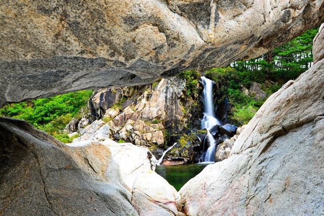 ▲ 경상북도는 하천, 계곡 등 물놀이객들이 자주 찾는 지역 25개소에 대해 지난 6월부터 9월까지 수질검사를 진행했다.ⓒ경북도