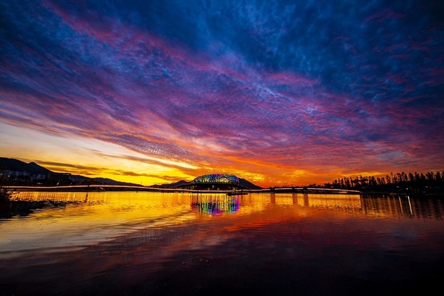 ▲ 서영석 작가의 세종호수공원 석양 모습.ⓒ세종시