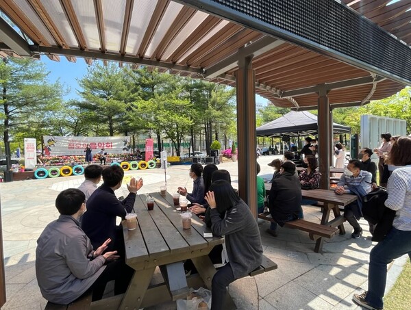 ▲ 대전 서구가 지난 5월에 개최한 직장인을 위한 정오의 음악회.ⓒ대전 서구