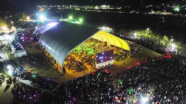 ▲ 2022영주세계풍기인삼엑스포가 개장 첫 주말을 맞아 전국에서 온 단체 관광객부터 가족 단위 나들이객, 연인들이 몰리면서 많은 인파들로 붐볐다.ⓒ영주시