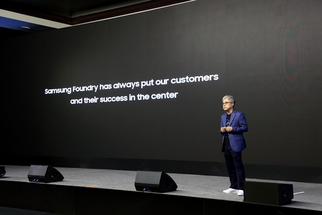 ▲ 3일(현지시간) 미국 실리콘밸리에서 열린 '삼성 파운드리 포럼 2022'에서 파운드리사업부장 최시영 사장이 발표를 하고 있는 모습. ⓒ삼성전자