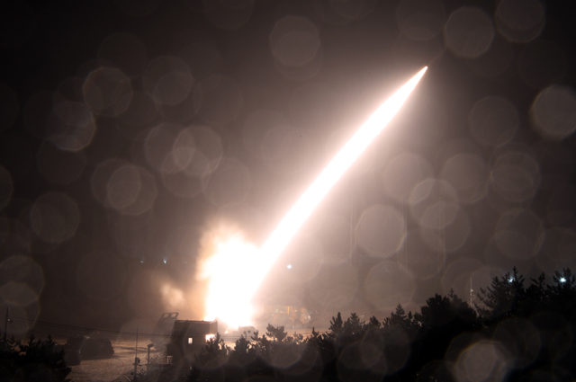 한미 연합 미사일 사격에서 ATACMS를 발사하는 모습. ⓒ국방일보 제공.