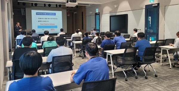▲ 건양대병원이 최근  ’혈액형 불일치 신장이식의 최신 지견‘주제로 서울성모병원 양철우 교수를 초청해 ‘장기이식센터 세미나’를 개최했다.ⓒ건양대병원
