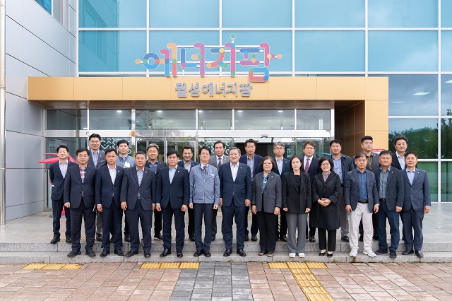 ▲ 월성원자력본부에 5일 경주시의회 일행이 방문했다.ⓒ월성본부