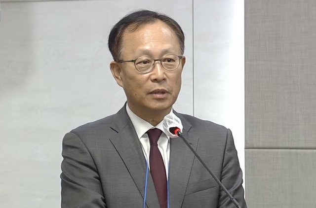 ▲ 국정감사에서 발언하는 김연극 동국제강 대표 ⓒ국회방송 유투브 화면 갈무리