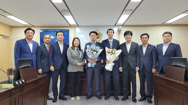 ▲ 경상북도의회는 10월 5일 제335회 제1차 정례회 제1차 본회의에서 통합신공항의 신속한 이전 건설을 지원하기 위해 ‘신공항이전지원특별위원회’를 구성했다.ⓒ경북도의회