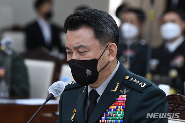 ▲ 김승겸 합동참모본부 의장이 6일 서울 용산구 합동참모본부 청사에서 열린 국회 국방위원회의 합동참모본부에 대한 국정감사에서 의원들의 질의를 경청하고 있다. ⓒ뉴시스