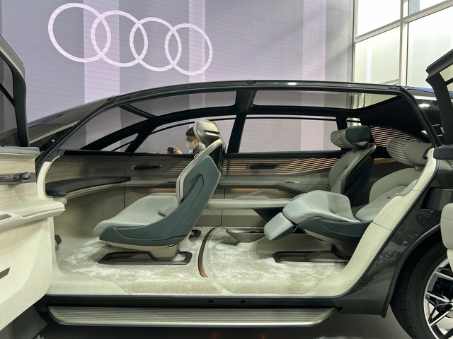 ▲ 어반스피어의 내부, 공간활용성이 극대화됐다 ⓒ정원일 기자