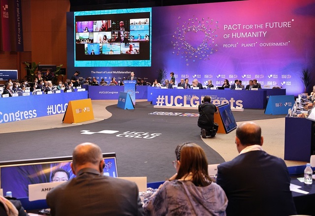 ▲ 이장우 대전시장이 14일 UCLG 세계이사회총회에서 인사말을 하고 있다.ⓒ대전시