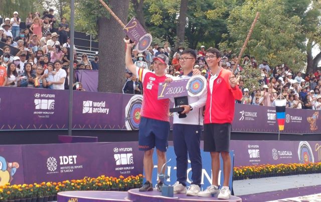 ▲ 청주시청 김우진이 지난 15, 16일 멕시코에서 틀락스칼라에서 열린 ‘2022 현대 양궁월드컵 파이널’에서 세계 정상에 올랐다.ⓒ청주시
