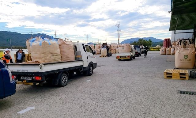 ▲ 충북도가 올해 공공비축미곡 및 시장격리곡 벼의 매입을 시작했다.ⓒ충북도