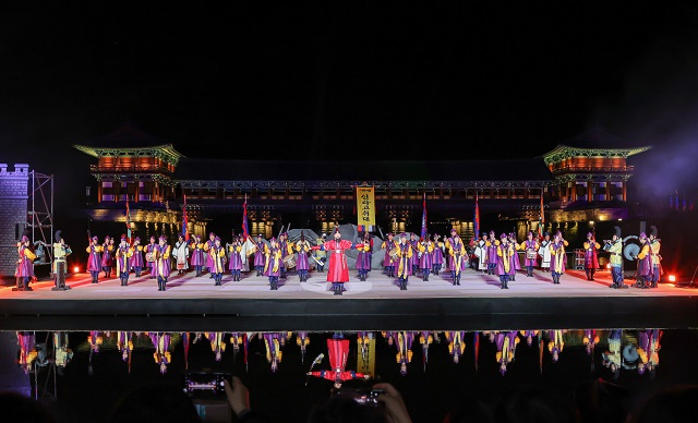 ▲ 신라문화제 중 화백대전 신라고취대 공연.ⓒ경주시