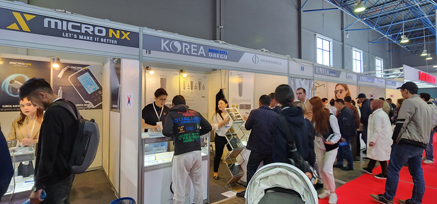 ▲ 대구시는 2022년 중앙아시아 치과기자재전시회(CADEX 2022)에 ‘대구시 해외전시회 공동관’을 구성하고 지역기업들의 참가 지원을 통해 총 280만 달러의 현지 계약 실적을 올렸다.ⓒ대구시