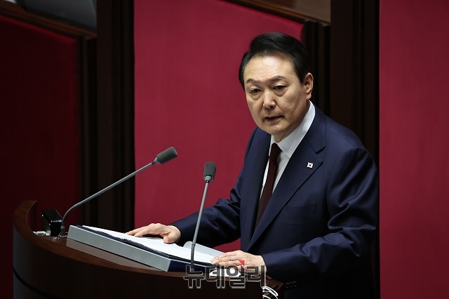 ▲ 윤석열 대통령이 25일 오전 국회 본회의장에서 내년도 예산안 시정연설을 하고 있다.ⓒ대통령실 제공