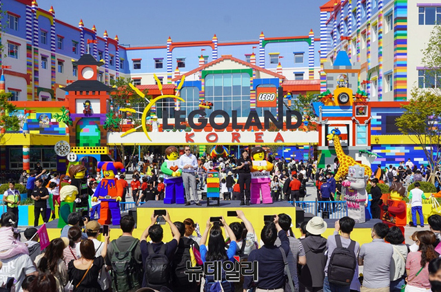 ▲ 국내 첫 글로벌 테마파크인 레고랜드 코리아(LEGOLAND® Korea, 이하 레고랜드)가 5월 5일 어린이날 공식 개장해 고객을 맞이했다. ⓒ정상윤 기자