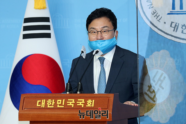 ▲ '이스타항공 채용 비리' 의혹을 받는 이상직 전 더불어민주당 의원. ⓒ이종현 기자