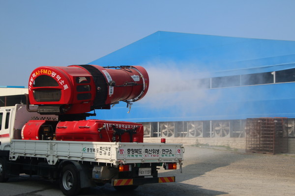 ▲ 방역 모습.ⓒ충북도