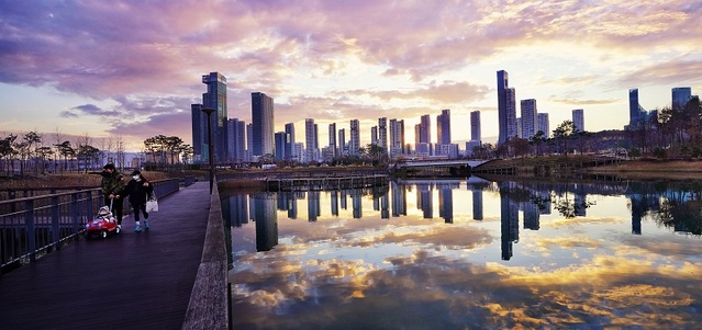 ▲ 세종시 블로그 기자단 노희찬 기자의 ‘우리집 앞뜰 공원’ 작품.ⓒ세종시