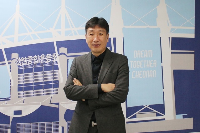 ▲ 박남열 신임 천안시민프로축구단.ⓒ천안시민프로축구단