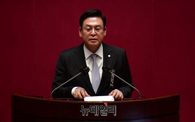 ▲ 국민의힘 정우택 의원이 10일 국회 본회의에서 제21대 후반기 국회부의장으로 선출된 뒤 당선 소감을 밝히고 있다.ⓒ뉴데일리 D/B