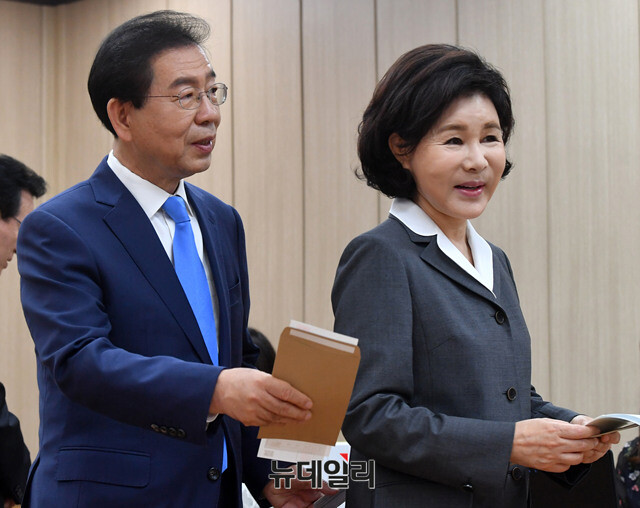 ▲ 고(故) 박원순 전 시장과 배우자 강난희씨의 모습. ⓒ뉴데일리DB