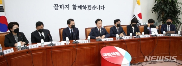 ▲ 이만희 국민의힘 이태원 사고조사 및 안전대책 특별위원장이 7일 서울 여의도 국회에서 열린 위원회 제1차 회의에서 모두발언을 하고 있다.ⓒ뉴시스