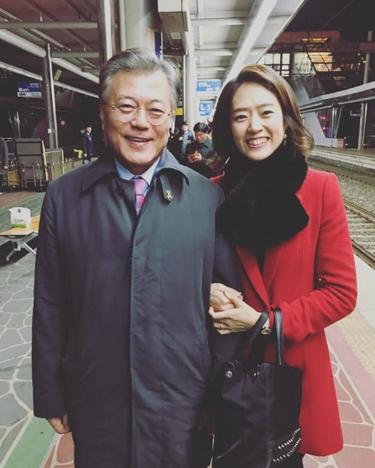 ▲ 문재인 전 대통령(왼쪽)과 고민정 더불어민주당 의원 ⓒ고민정 더불어민주당 의원 인스타그램 캡쳐