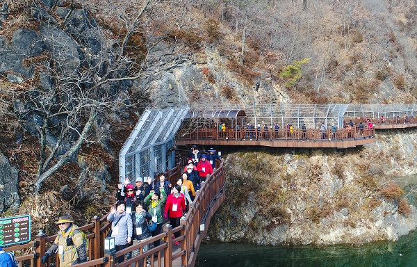 ▲ 충북 단양 잔도길,ⓒ단양군