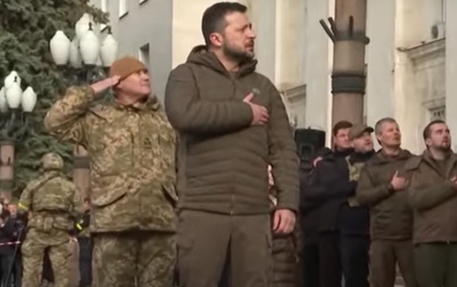 ▲ 헤르손 탈환기념 국기게양식에 참석한 젤렌스키 대통령ⓒ로이터