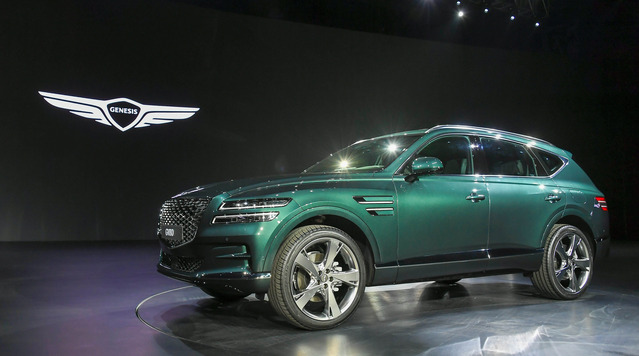 ▲ 제네시스 GV80의 신차대기기간은 최대 30개월에 달하면서 중고차 가격역전 현상이 발생하고 있다. ⓒ제네시스