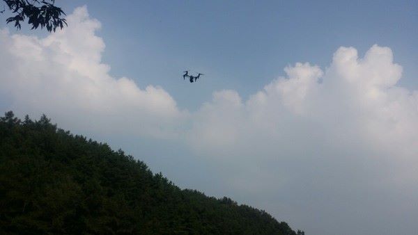 ▲ 청주시가 드론을 활용해 소나무재선충병을 예찰하고 있다.ⓒ청주시