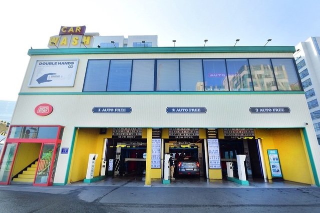 ▲ 수도권 제1순환고속도로 상일IC 인근에 위치한 오토스테이 하남포레스트점. ⓒSK이노베이션 제공