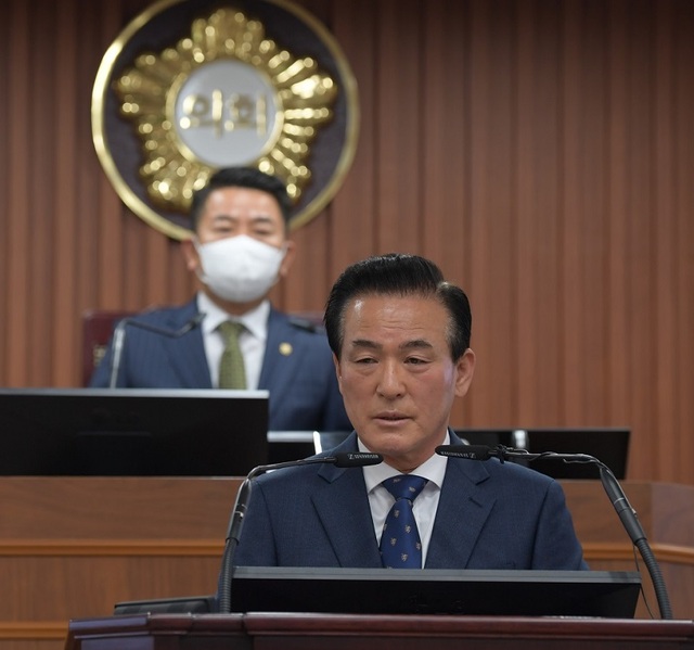 ▲ 백성현 논산시장이 2일 논산시의회 제239회 제2차 정례회에서 시정연설을 하고 있다.ⓒ논산시