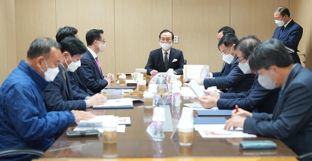 ▲ 석오 이동녕 선생 서훈 상향 범시민 추진위원회가 지난 1일 회의를 하고 있다.ⓒ천안시