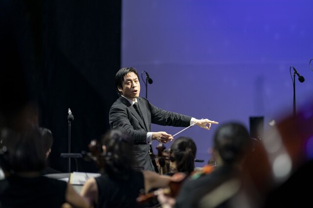 ▲ 김선욱이 지휘자로 나선 지난 8월 서울시향 '광복 77주년 기념 음악회' 공연 모습.ⓒ서울시향