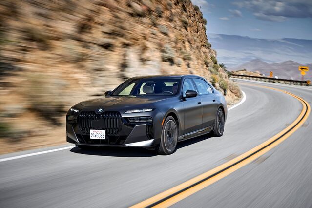 ▲ BMW가 플래그십 럭셔리 세단 '뉴 7시리즈'를 국내 공식출시했다. ⓒBMW코리아