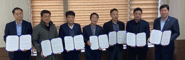 ▲ 세종시가 22일 자원순환 도시 조성을 위해 지역 장례식장 6곳과 장례식장 내 '일회용품 사용 줄이기' 위한 협약을 체결했다.ⓒ세종시