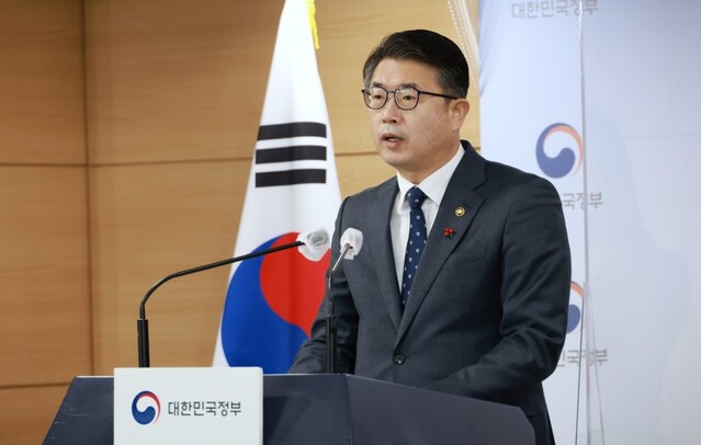 ▲ 장상윤 교육부 차관이 22일 오전 정부서울청사에서 2022 개정 초중등학교 교육과정 및 특수교육 교육과정 확정 발표를 하고 있다.ⓒ교육부