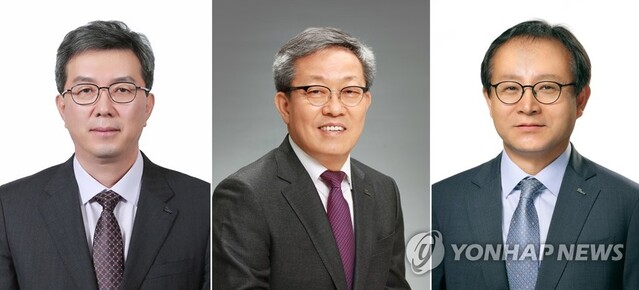 ▲ 왼쪽부터 김준형 포스코케미칼 사장, 정탁 포스코인터내셔널 부회장, 정기섭 포스코홀딩스 경영전략팀장. ⓒ연합뉴스