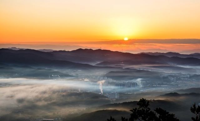 ▲ 충북 단양 소백산 새해 일출 모습.ⓒ한국천문연구원