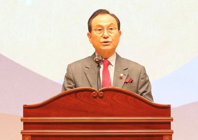 ▲ 박상돈 천안시장이 2일 오전 시청 봉서홀에서 열린 2023 시무식에서 신년사를 발표하고 있다.ⓒ천안시