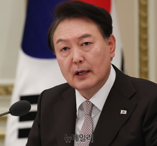 ▲ 윤석열 대통령이 지난 3일 오후 청와대 영빈관에서 열린 2023년 국토교통부-환경부 업무보고에서 발언하고 있다.ⓒ대통령실 제공