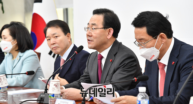 ▲ 주호영 국민의힘 원내대표가 지난 5일 오전 국회에서 열린 비상대책위원회의에 참석해 모두발언을 하고 있다. ⓒ이종현 기자