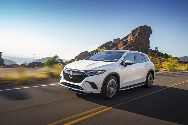 ▲ 벤츠는 올해 EQS SUV 등 신차를 출시할 계획이다. ⓒ벤츠코리아