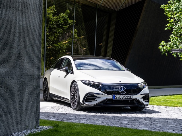 ▲ 작년 연말 파격할인이 이뤄진 EQS. ⓒ벤츠코리아