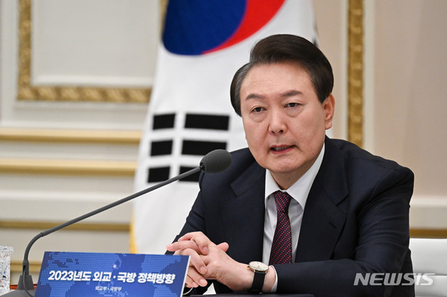 ▲ 윤석열 대통령이 11일 청와대 영빈관에서 열린 외교부·국방부 업무보고에서 발언하고 있다. ⓒ뉴시스