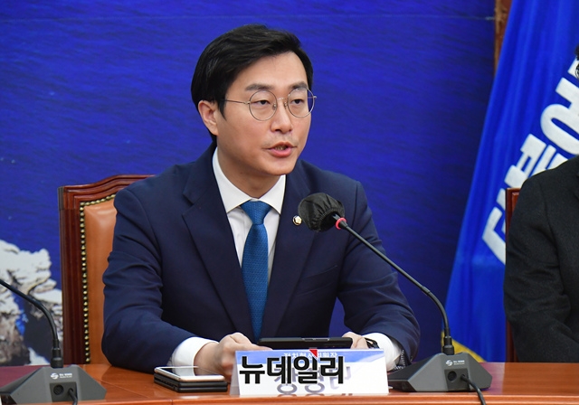 ▲ 장경태 더불어민주당 정치혁신위원장이 6일 오전 국회에서 열린 정치혁신위원회 출범식에 참석해 인사말을 하고 있다.ⓒ이종현 기자