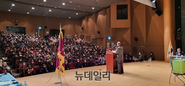 ▲ 지난 12일 비공개로 진행된 대한노인회 부여군지회장 보궐 선거에서 강병구 부여군지회 부회장이 당선됐다.ⓒ김경태 기자