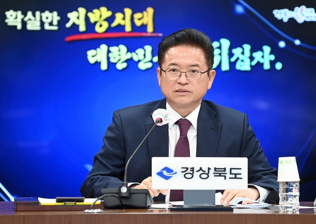 ▲ 이철우 도지사는 “공간이 바뀌면 사람이 바뀌고 세상이 바뀌기 때문에 천년건축은 단순한 건축물 이상의 가치가 있다”면서 “지금의 천년건축은 후세들에게 건축문화유산이 됨과 동시에 지방시대를 앞서갔던 정신문화유산이 될 것이다”라고 의미를 부여했다.ⓒ경북도